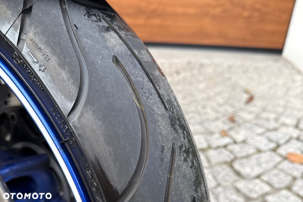 Suzuki GSX-R - 6