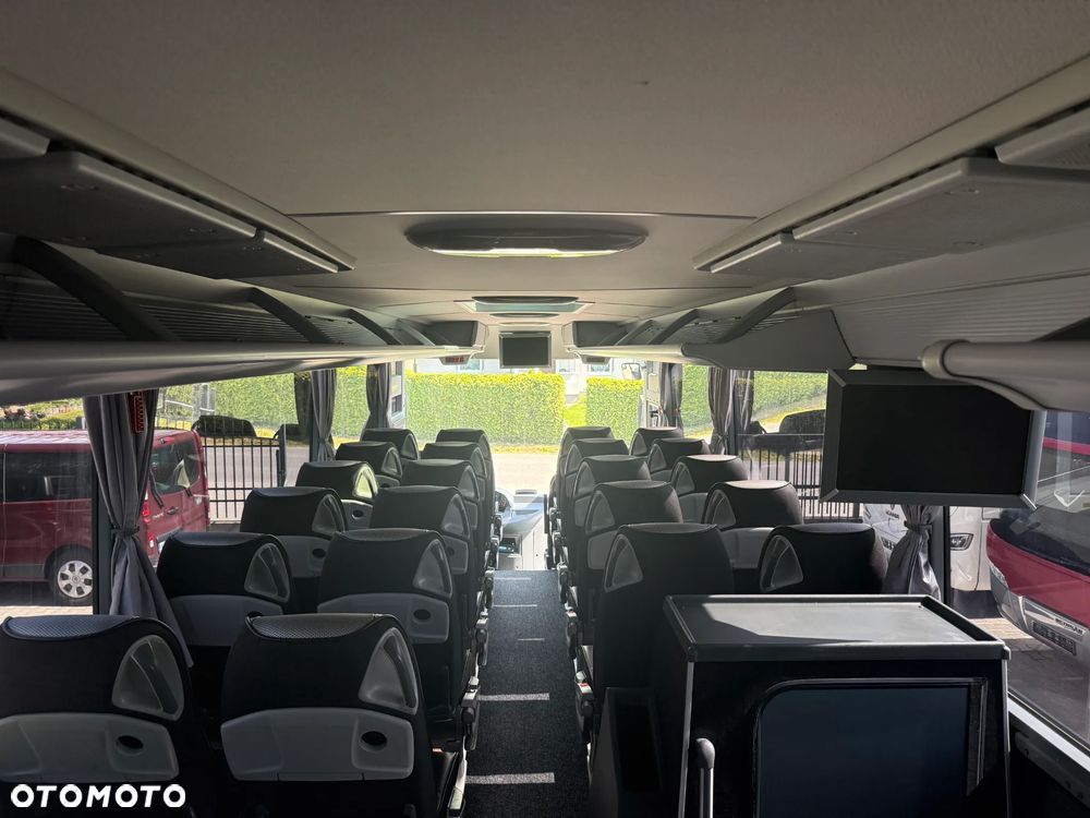 Mercedes-Benz Tourismo RHD M - 20