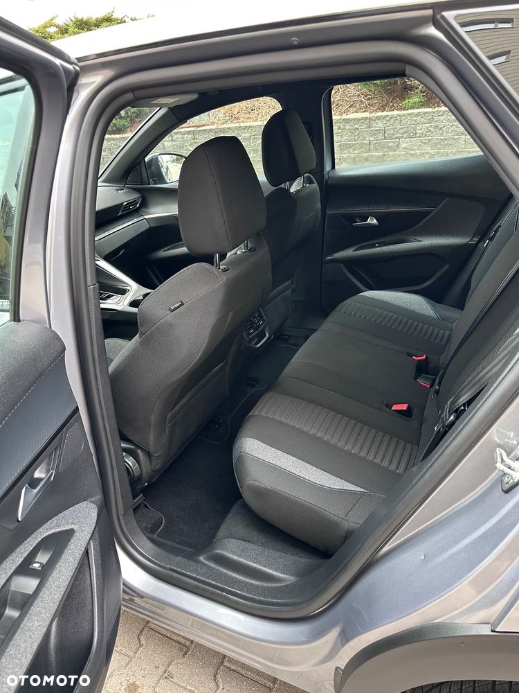 Peugeot 3008 1.2 PureTech GPF Allure S&S EAT8 - 9