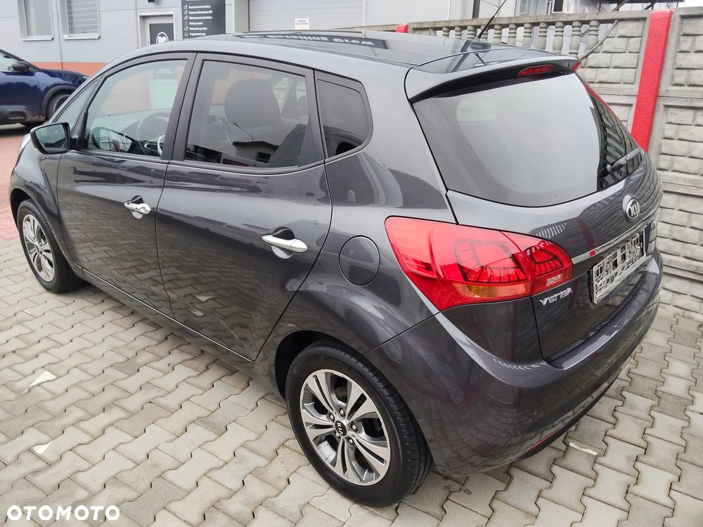 Kia Venga 2016 photo 2