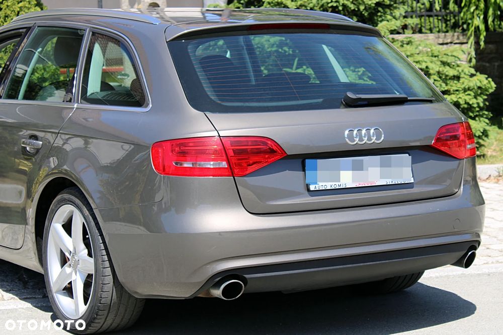 Audi A4 Avant - 13