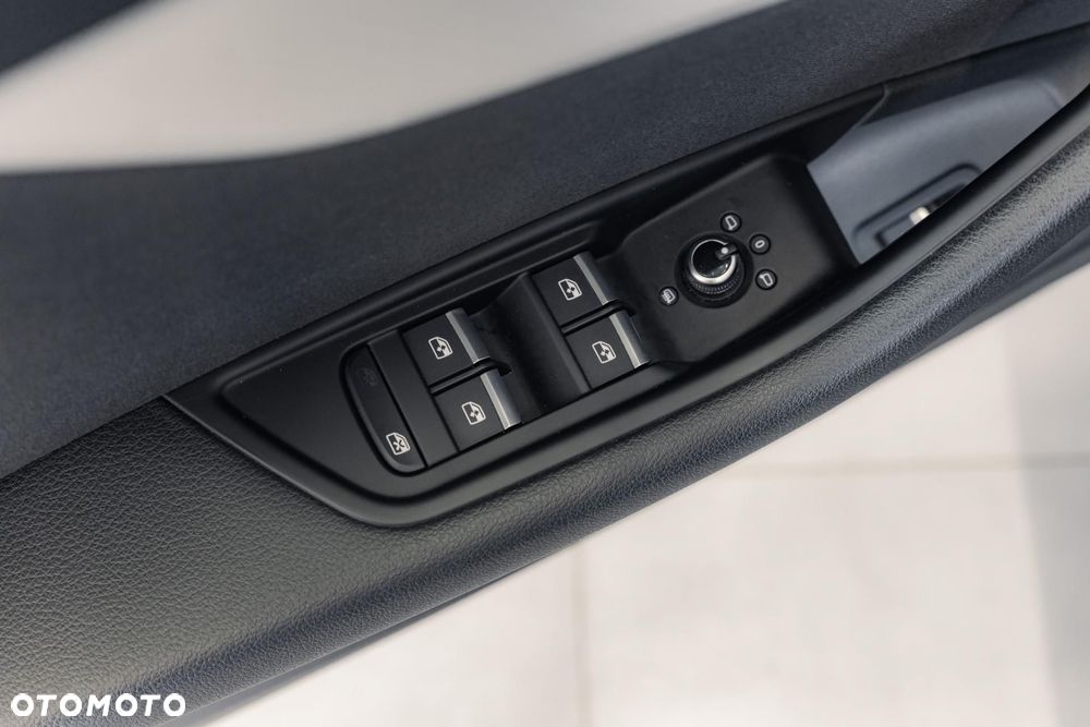 Audi A4 Avant 40 TFSI mHEV S Line S tronic - 30
