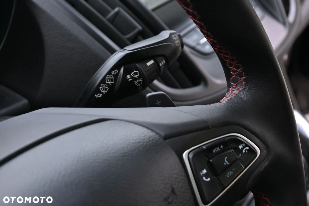 Ford Kuga 2.0 TDCi AWD ST-Line - 38