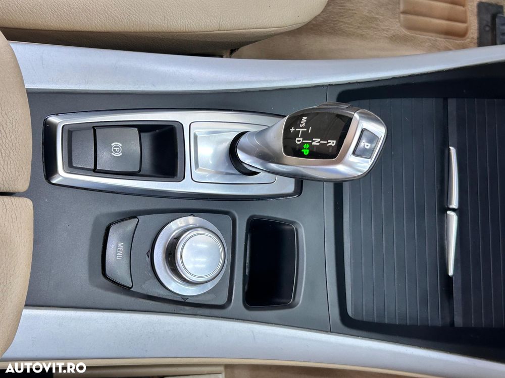 BMW X5 xDrive30d - 14