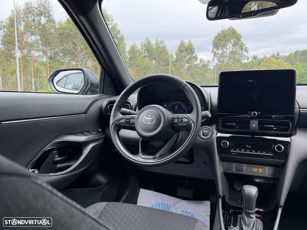 Toyota Yaris Cross 1.5 HDF Square Collection - 26