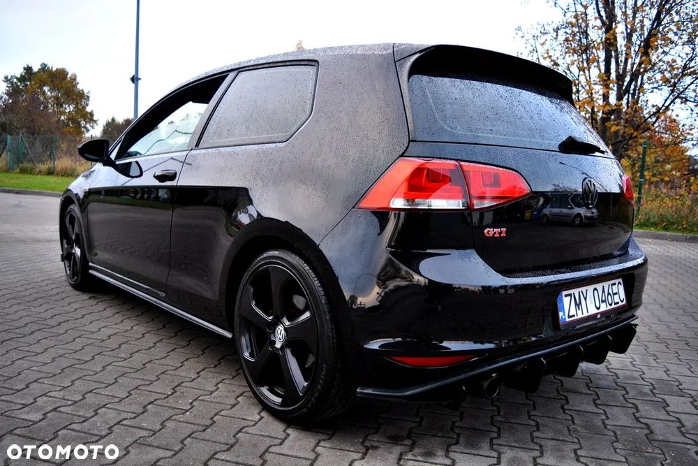 Volkswagen Golf GTI BlueMotion Technology DSG - 15