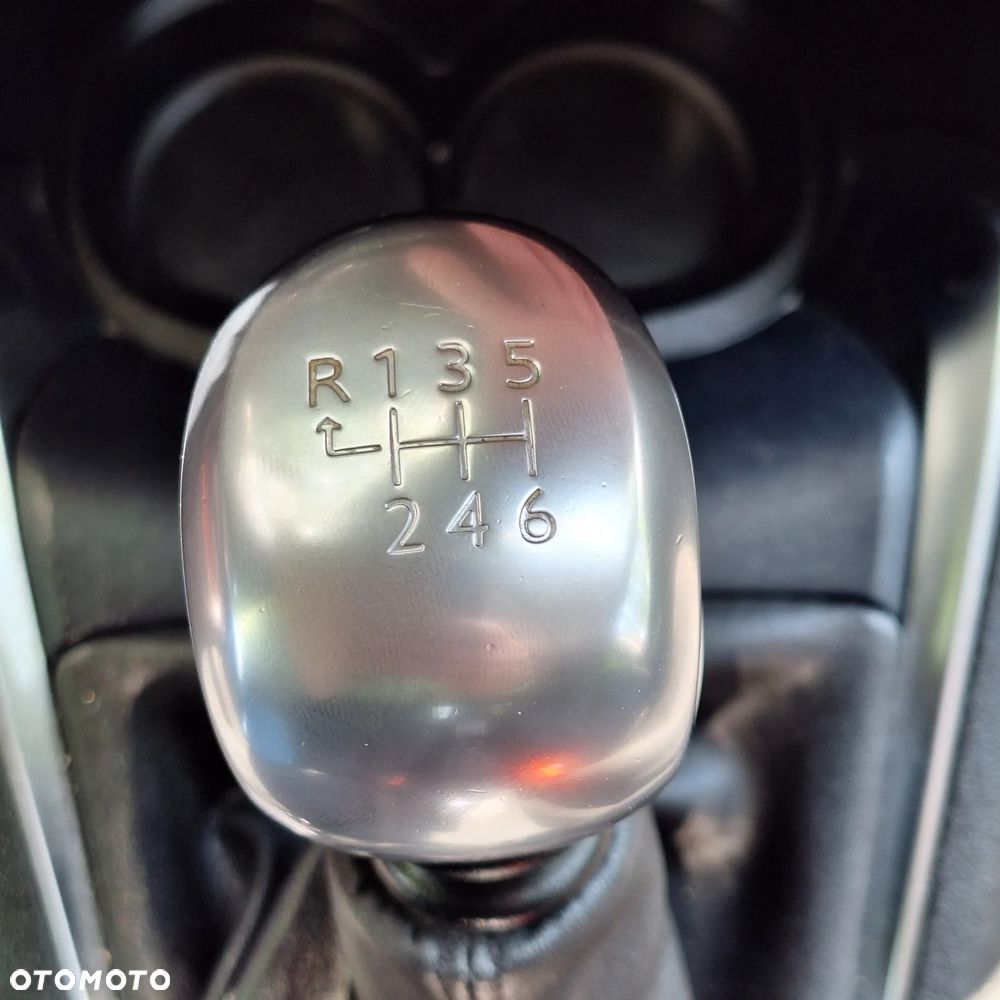 Peugeot 208 PureTech 110 Stop & Start Allure - 16