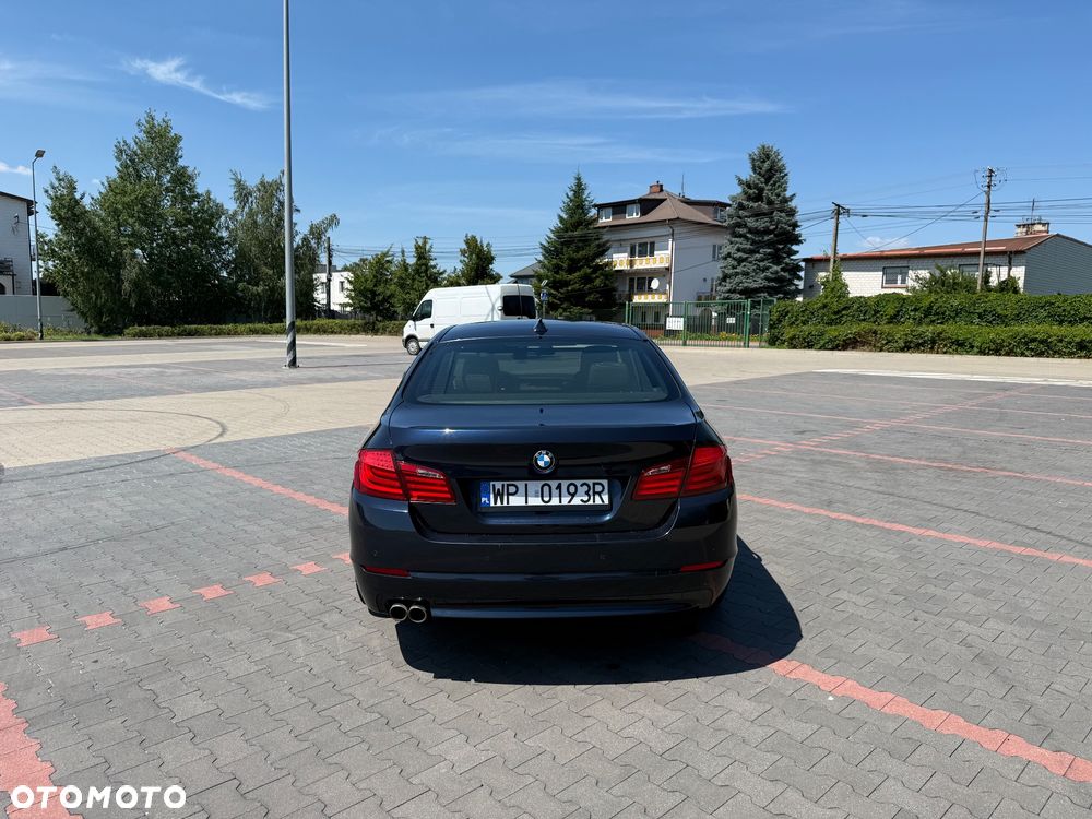 BMW Seria 5 520d - 8