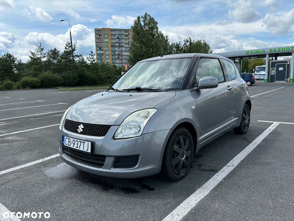 Suzuki Swift 1.3 GC - 1
