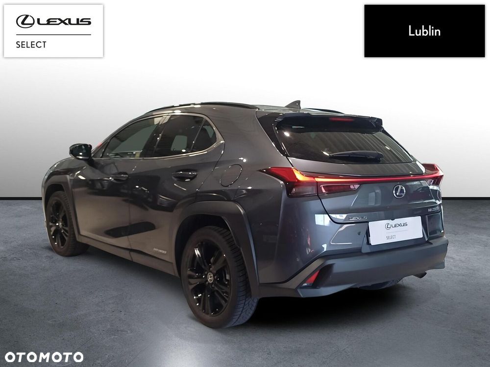 Lexus UX - 3