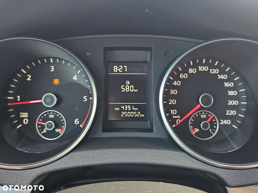 Volkswagen Golf 2.0 TDI DPF Comfortline - 23