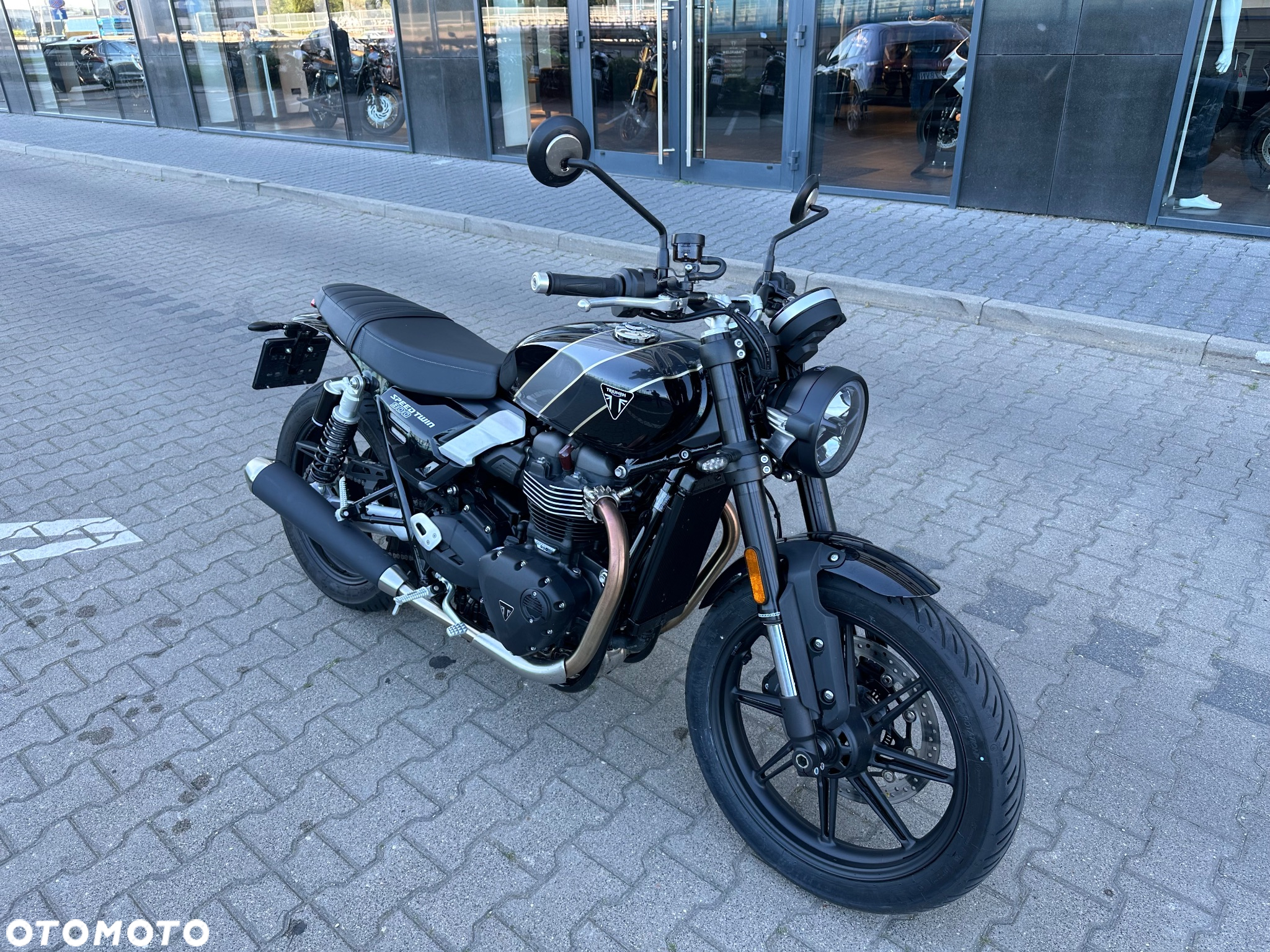 Triumph Speed Twin - 2