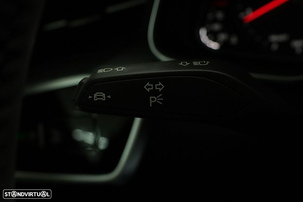 Audi A6 Avant 40 TDI Design S tronic - 17