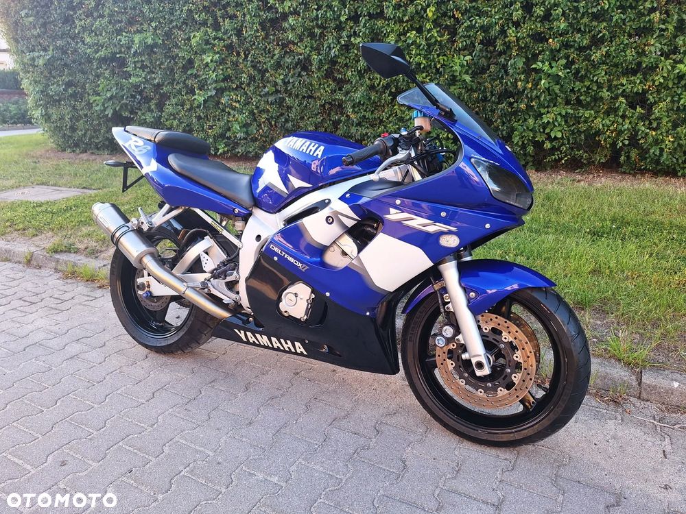 Yamaha R6 - 5