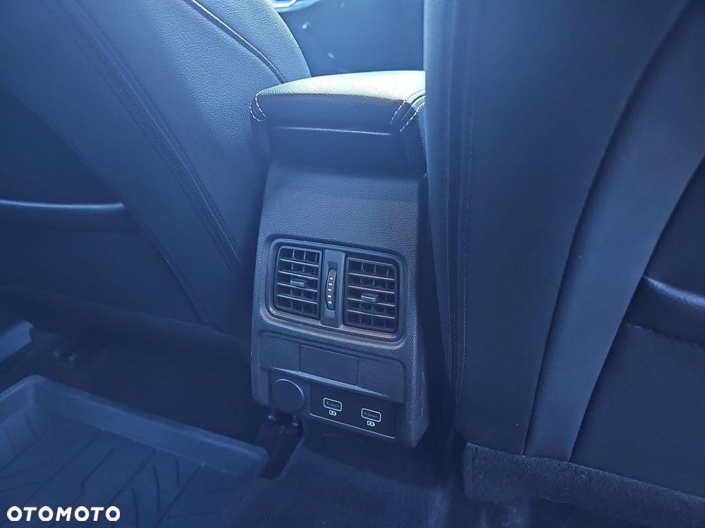 Renault Arkana 1.6 E-TECH Intens MMT - 9