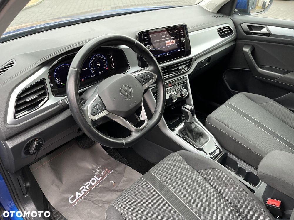Volkswagen T-Roc - 9