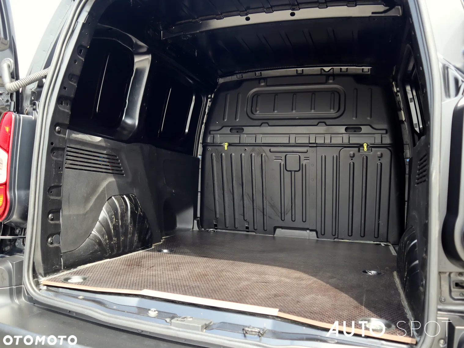 Toyota Proace City Furgon Active 1.5 D-4D 100 KM - 34