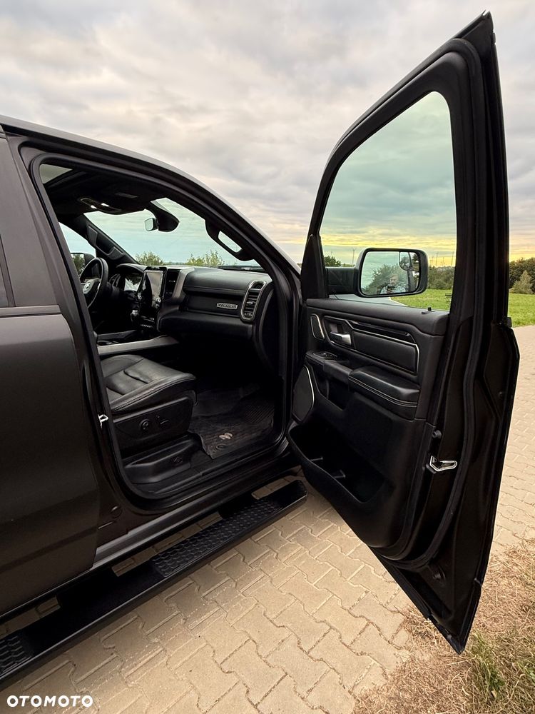 Dodge RAM 1500 5.7 4x4 - 18