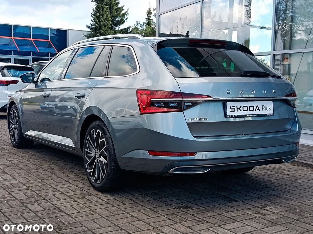 Skoda Superb 2.0 TDI L&K DSG - 41