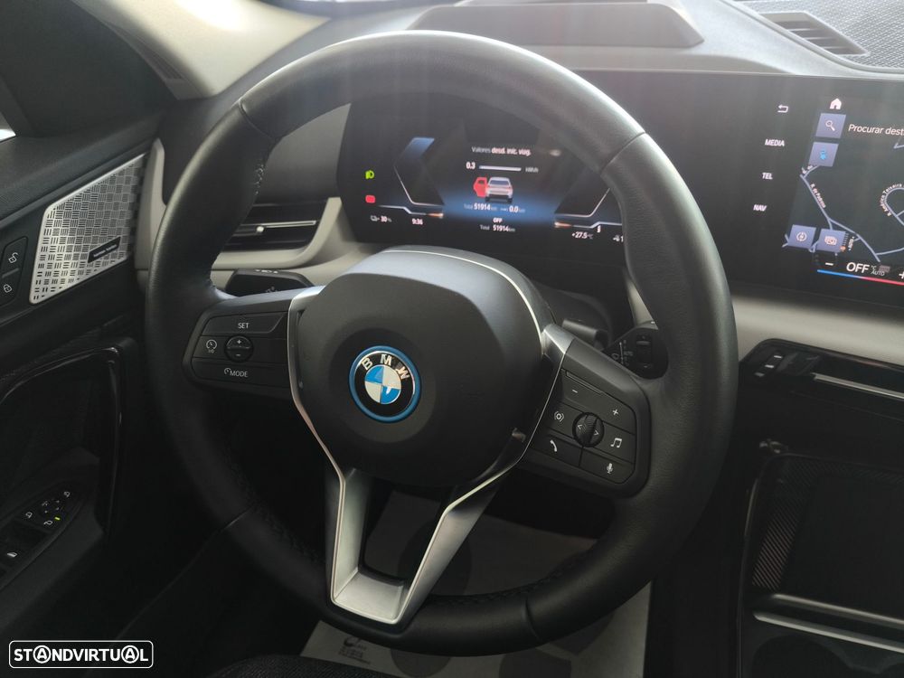 BMW iX1 xDrive30 - 18