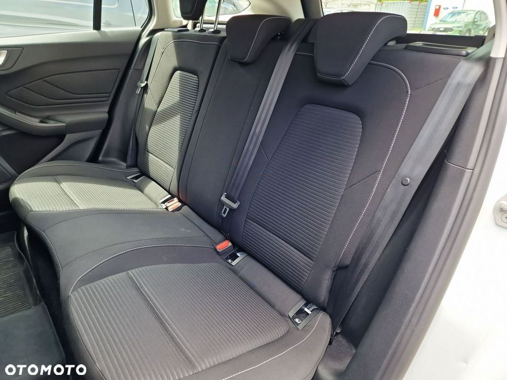 Ford Focus 1.0 EcoBoost mHEV Titanium - 18