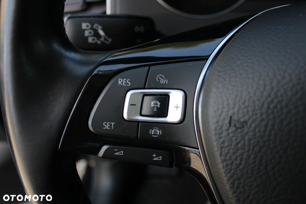 Volkswagen Golf Sportsvan - 20