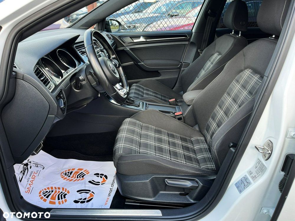 Volkswagen Golf VII 2.0 TDI BMT GTD DSG - 33