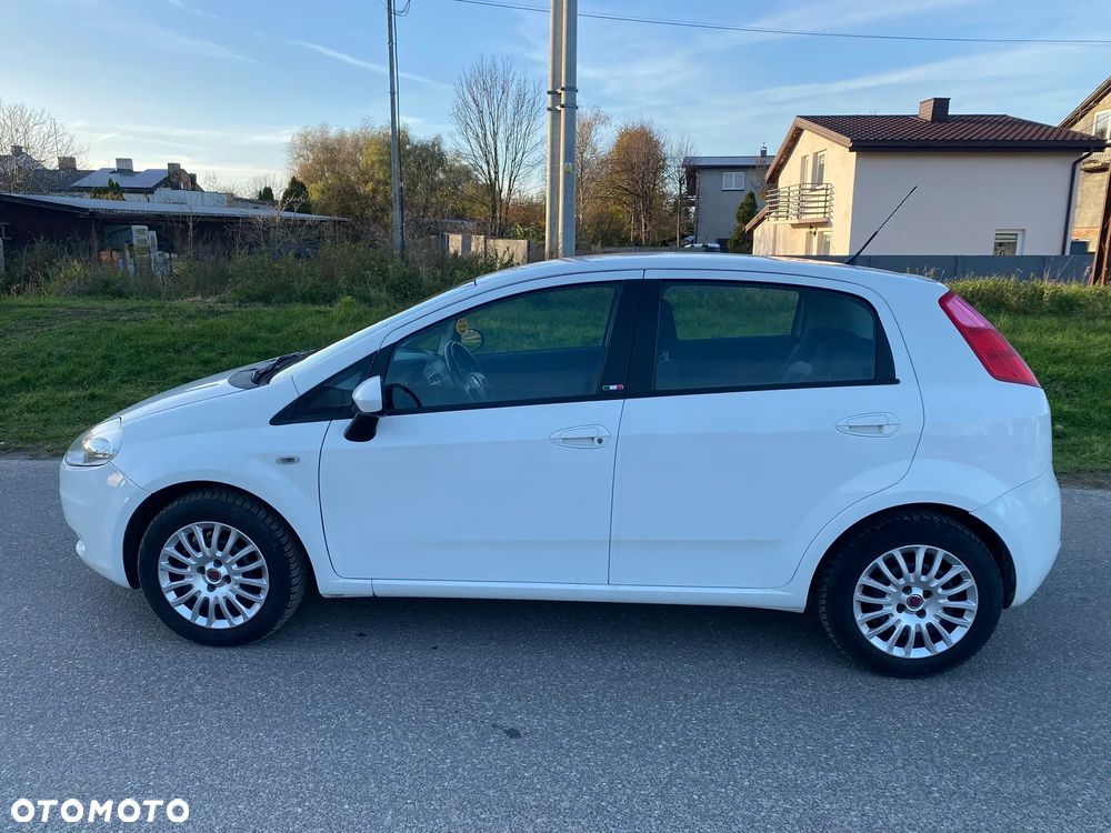 Fiat Grande Punto - 8