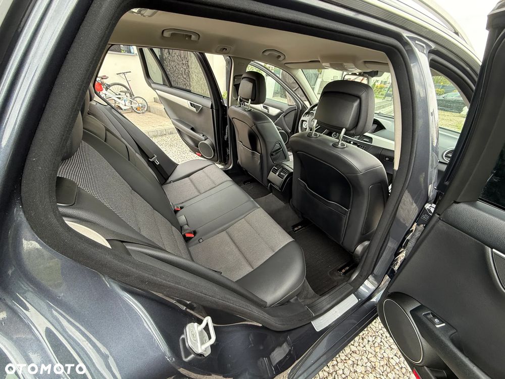 Mercedes-Benz Klasa C 180 CDI Avantgarde Edition - 25