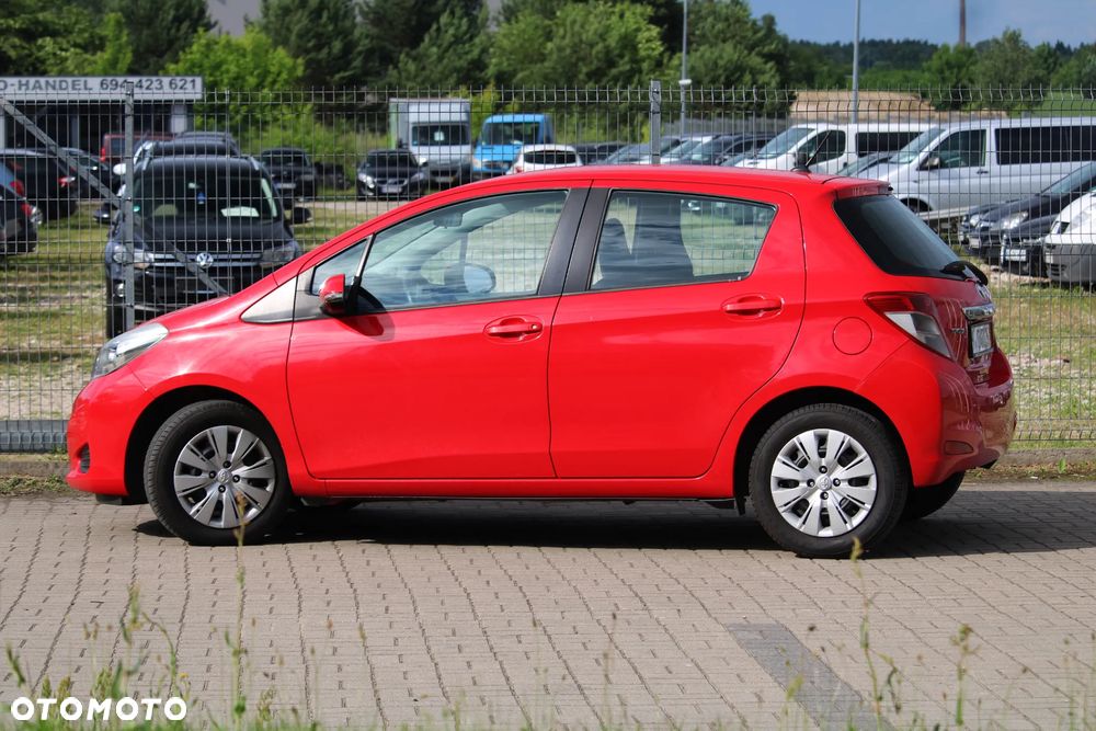 Toyota Yaris - 12