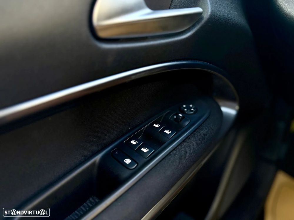 Fiat 600 1.2 Hybrid - 17