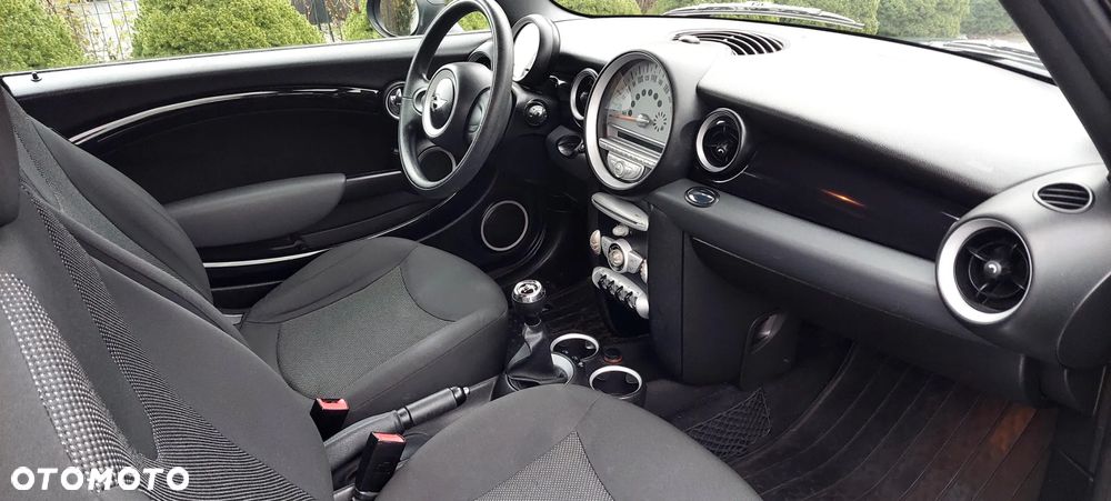 MINI ONE Baker Street - 33