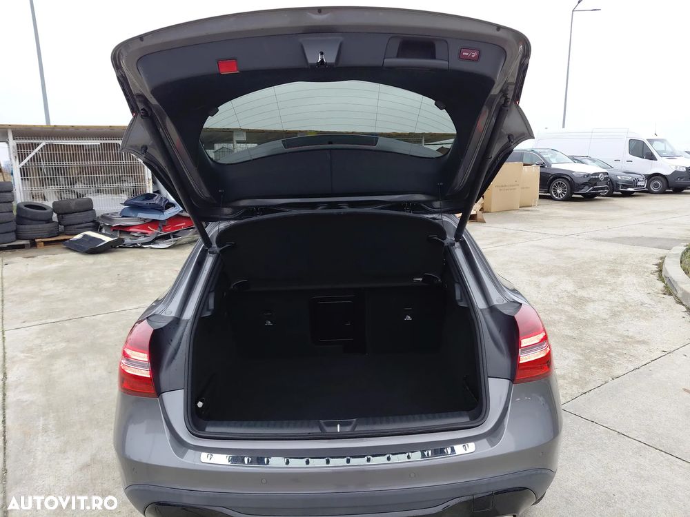 Mercedes-Benz GLA 200 d Aut. - 16