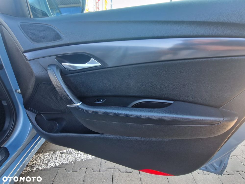 Hyundai i40 1.7 CRDi Comfort + - 19