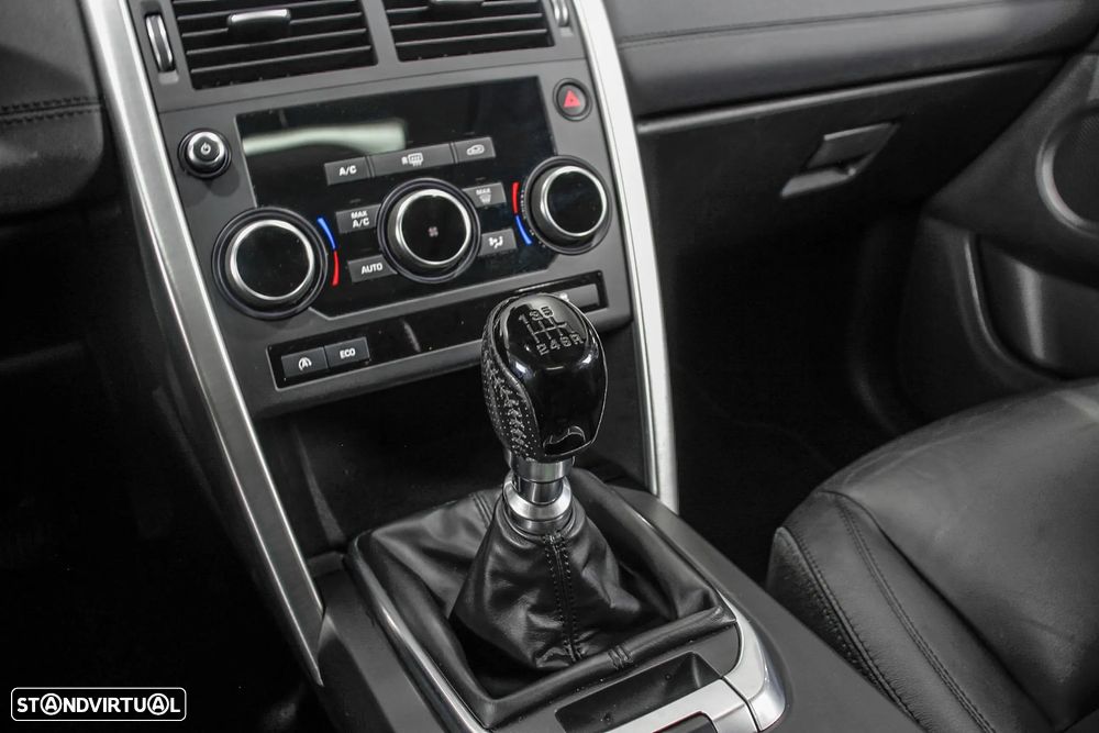 Land Rover Discovery Sport 2.0 eD4 SE - 41