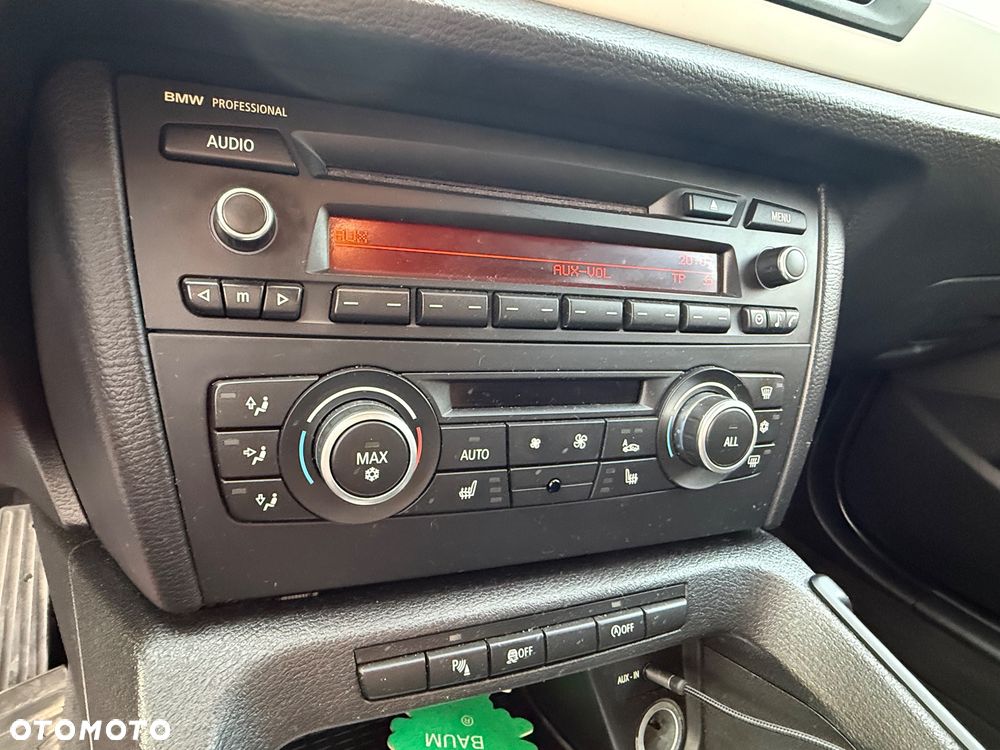 BMW X1 sDrive18d - 15