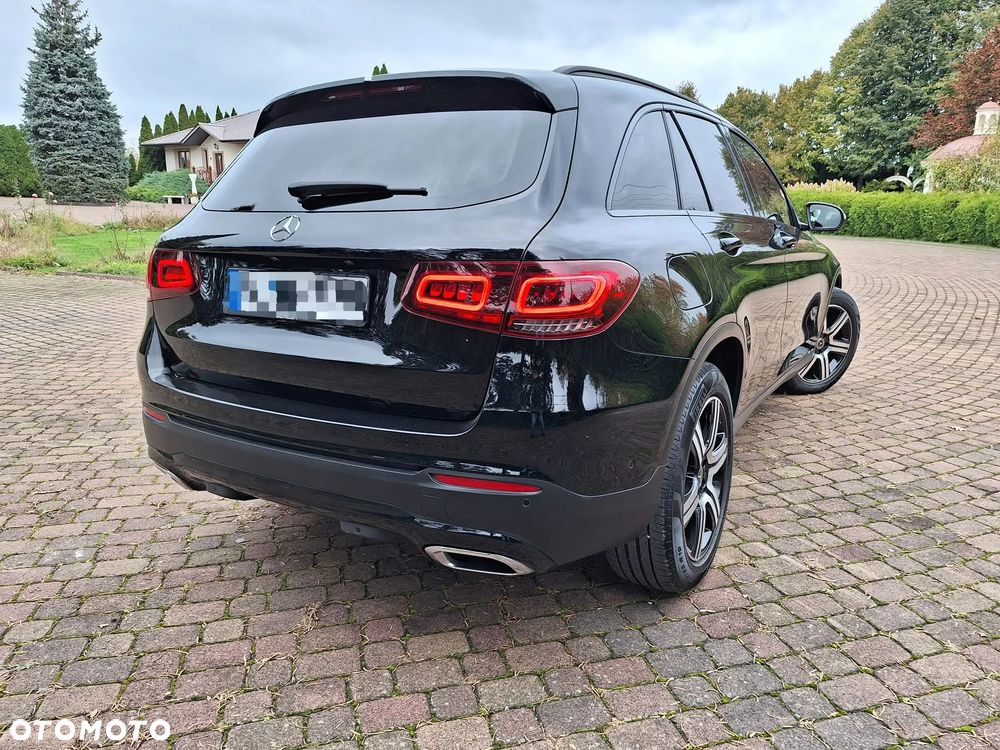Mercedes-Benz GLC 220 d 4Matic 9G-TRONIC AMG Line - 10