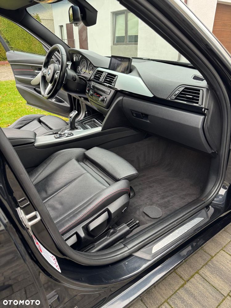 BMW Seria 3 330d Sport Line - 31