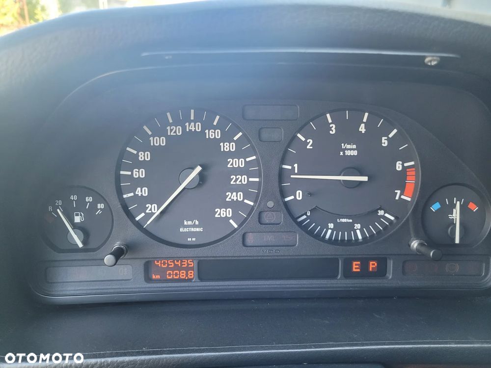 BMW Seria 5 - 12