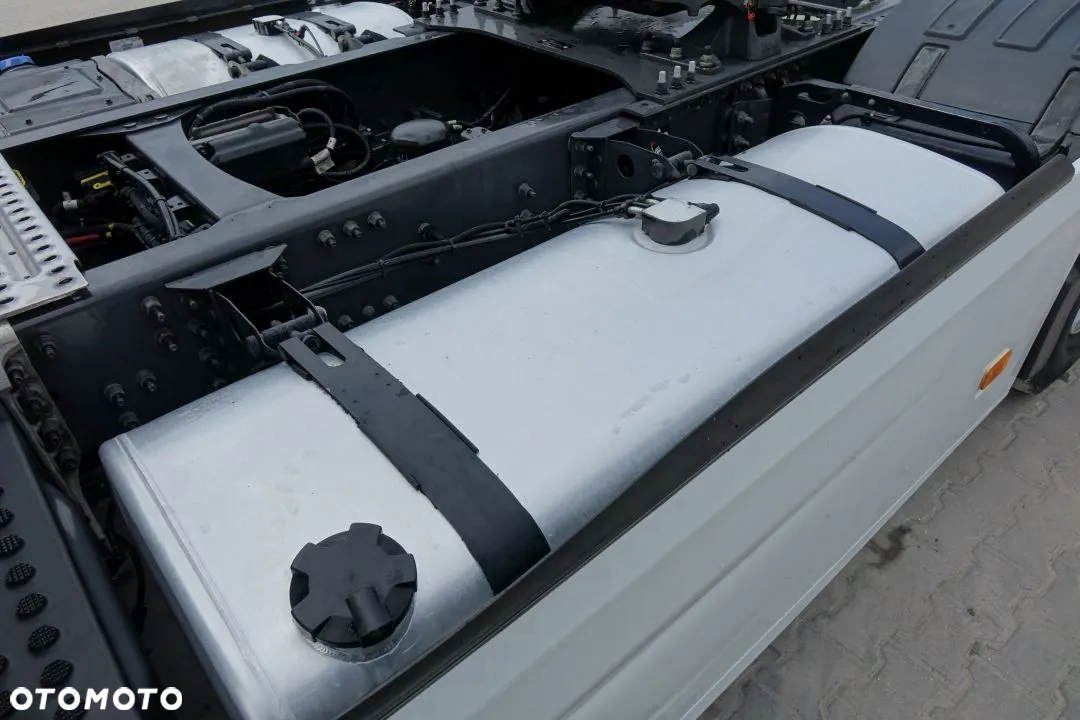 Renault GAMA T HIGH 520 DTI 13 / STANDARD / AUTOMAT/ EURO 6 / 2 ZBIORNIKI / KLIMATYZACJA POSTOJOWA - 12