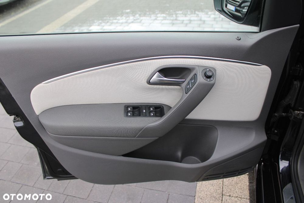 Volkswagen Polo - 19