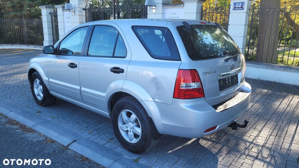 Kia Sorento 2.5 CRDi VGT DPF LX - 3