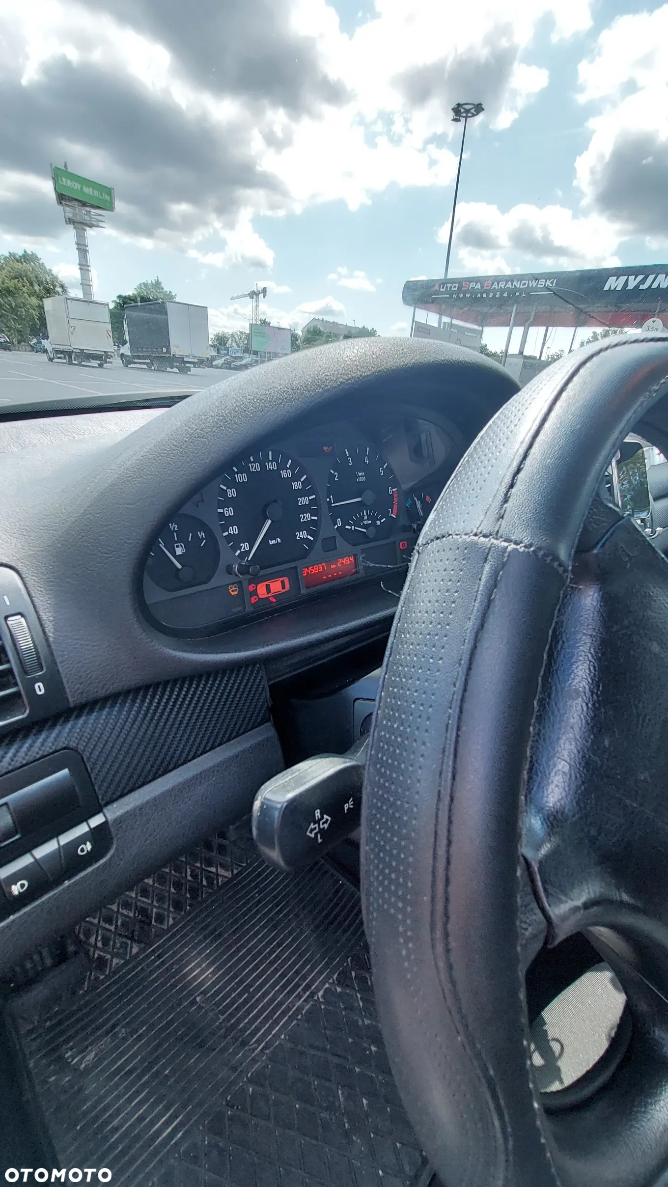 BMW Seria 3 318i - 12