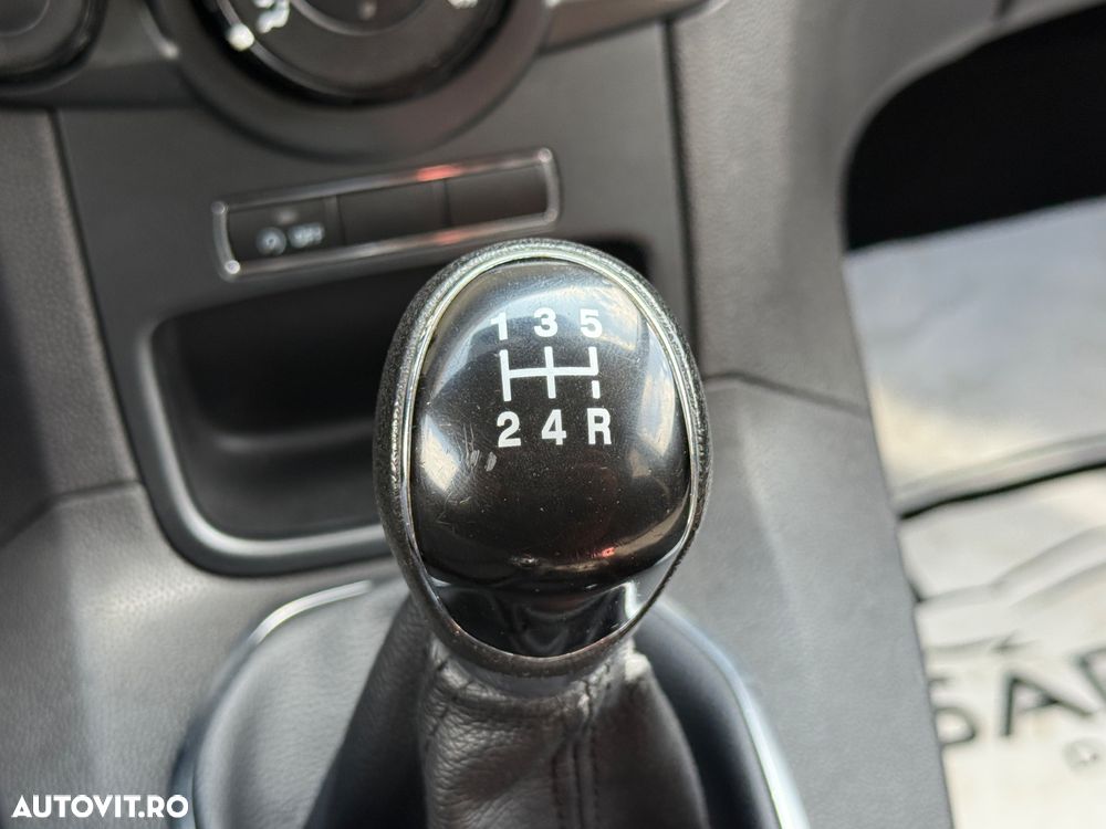 Ford Fiesta 1.5 TDCi SYNC Edition - 8