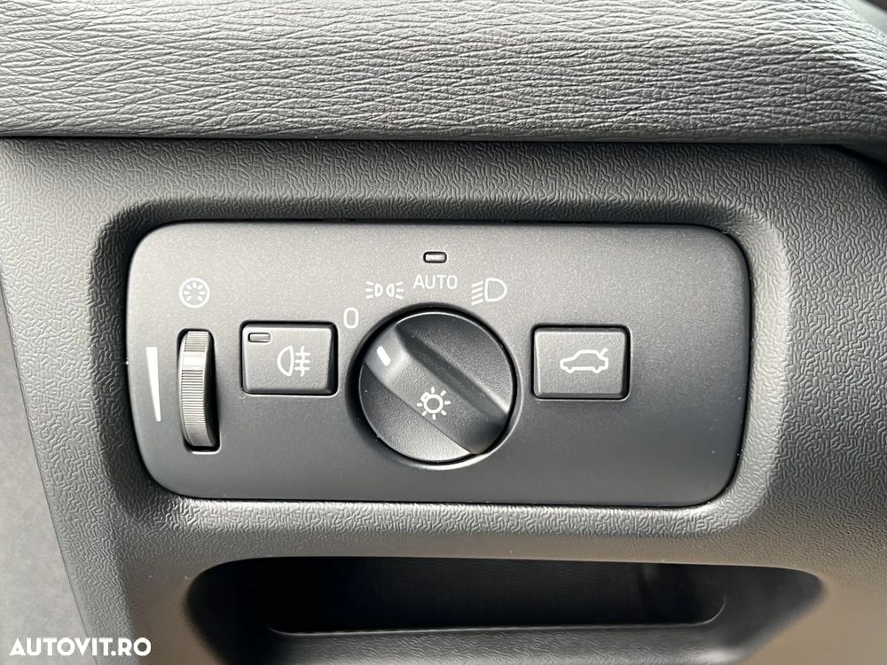 Volvo V40 D2 Geartronic RDesign - 30