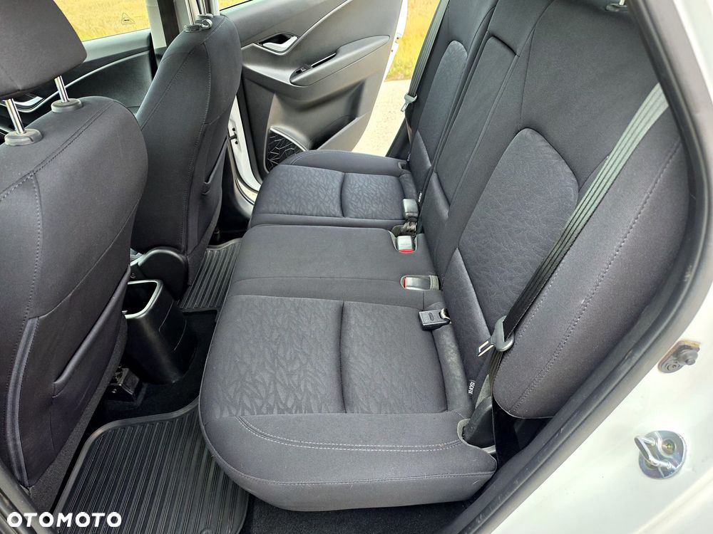Hyundai ix20 1.6 BlueDrive Comfort - 15