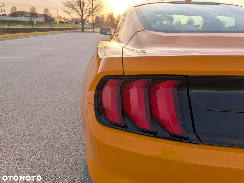 Ford Mustang 5.0 Ti-VCT V8 GT - 17