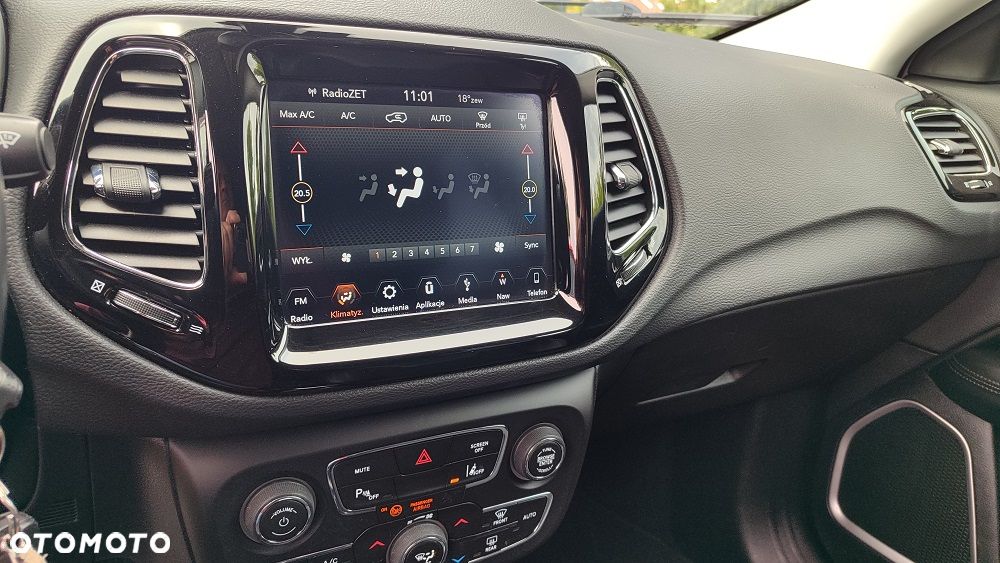 Jeep Compass 1.4 TMair Night Eagle FWD S&S - 37
