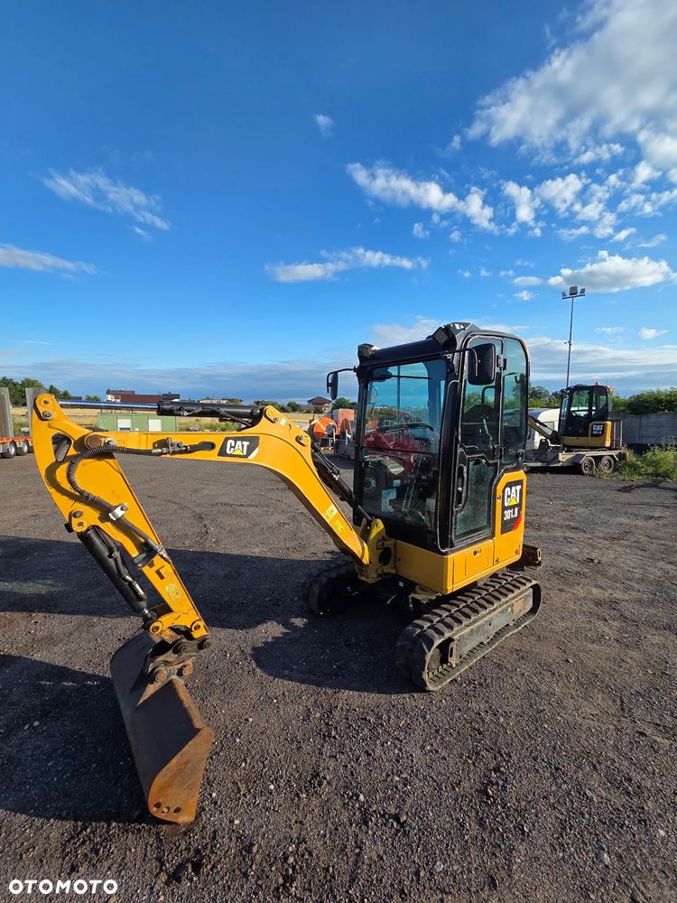 Caterpillar CAT 301.8 - 6