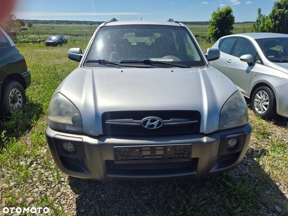 Hyundai Tucson 2.0 CRDi 2WD GLS - 2